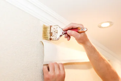 Pose de papier peint à Mannevillette — revêtements muraux et toiles de verre